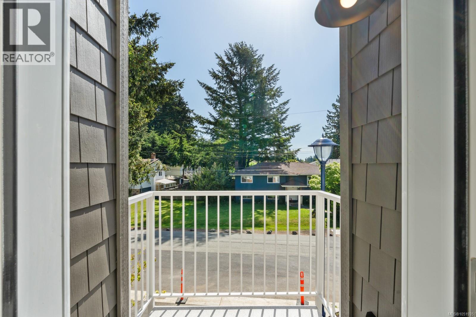 214 2770 Vantilburg Cres Property Photo 19
