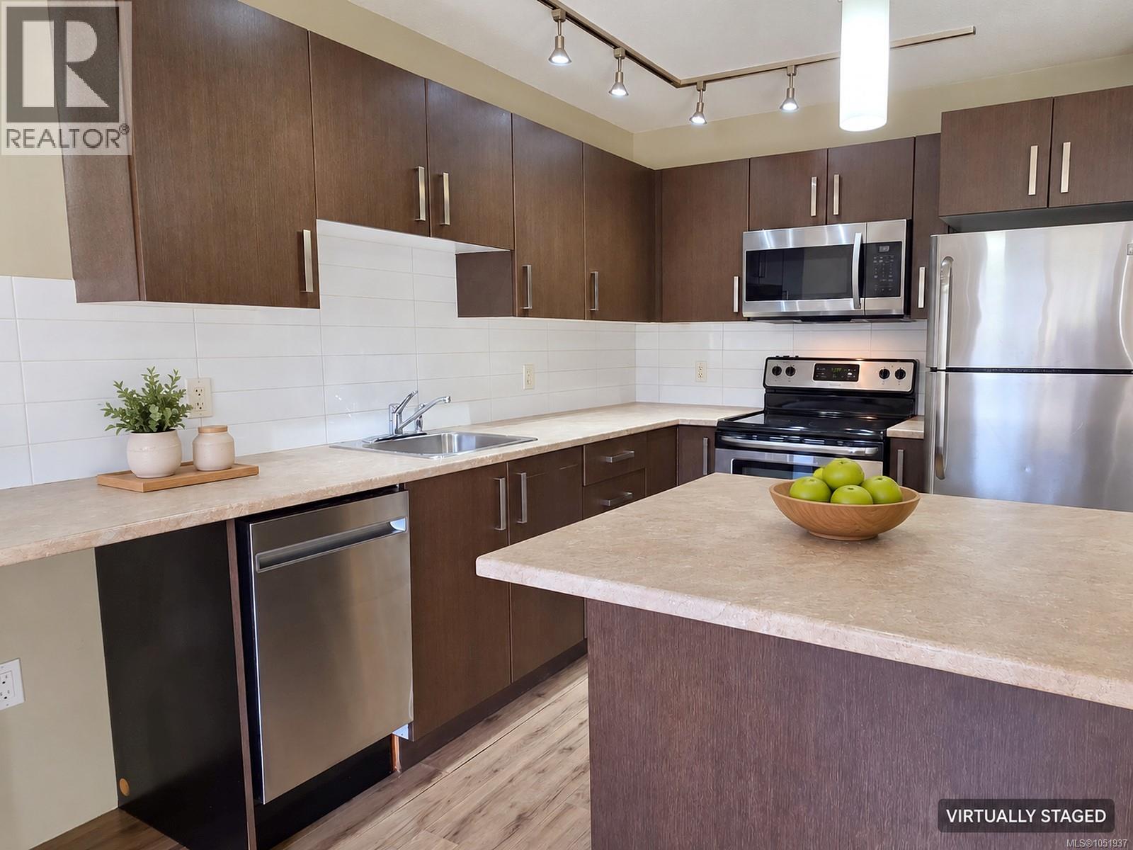 101 1600 Caspers Way Property Photo 4