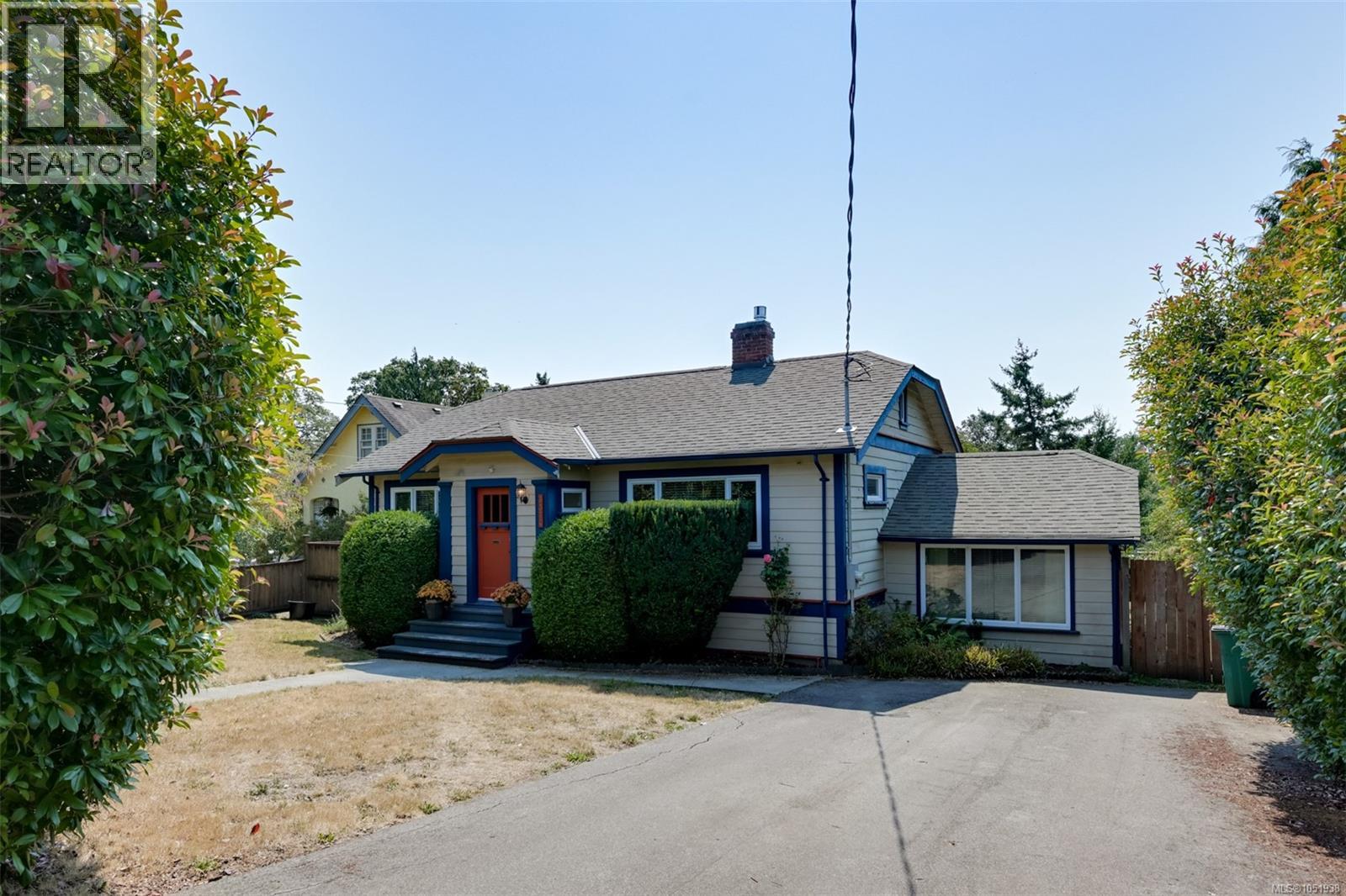 3374 Cook St Property Photo 1