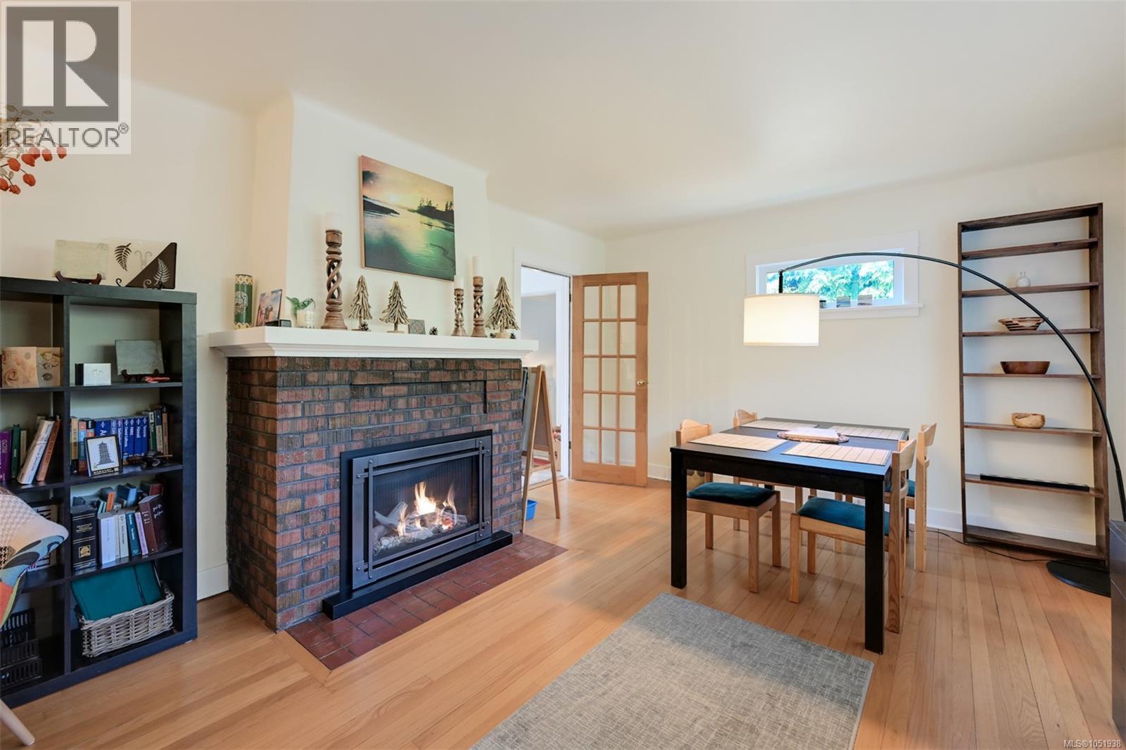 3374 Cook St Property Photo 4