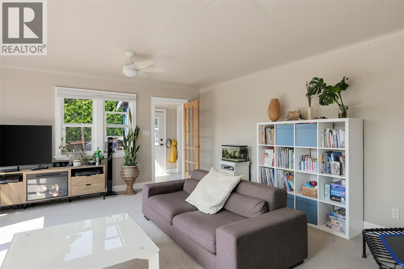 3374 Cook St Property Photo 18
