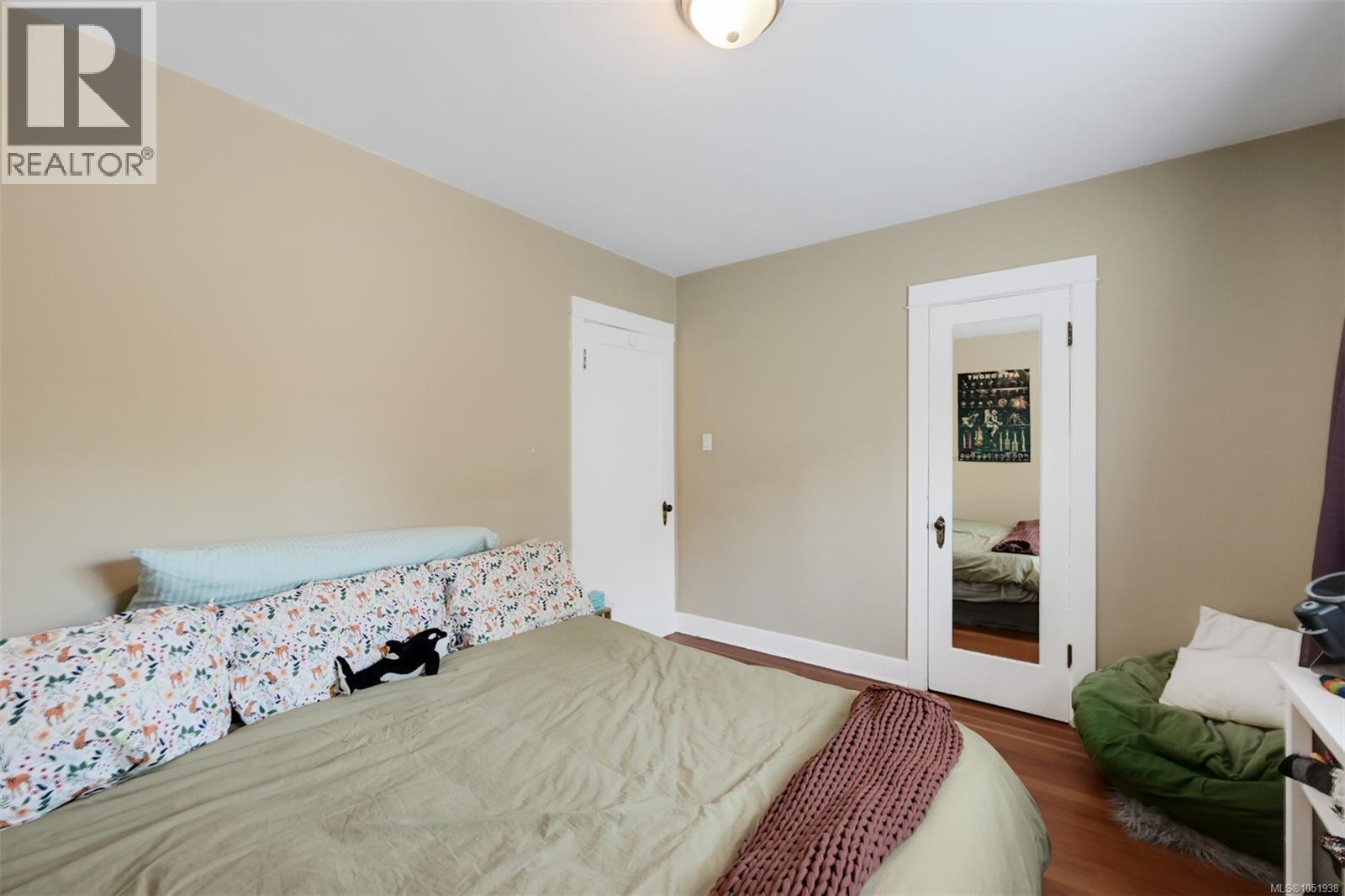 3374 Cook St Property Photo 32