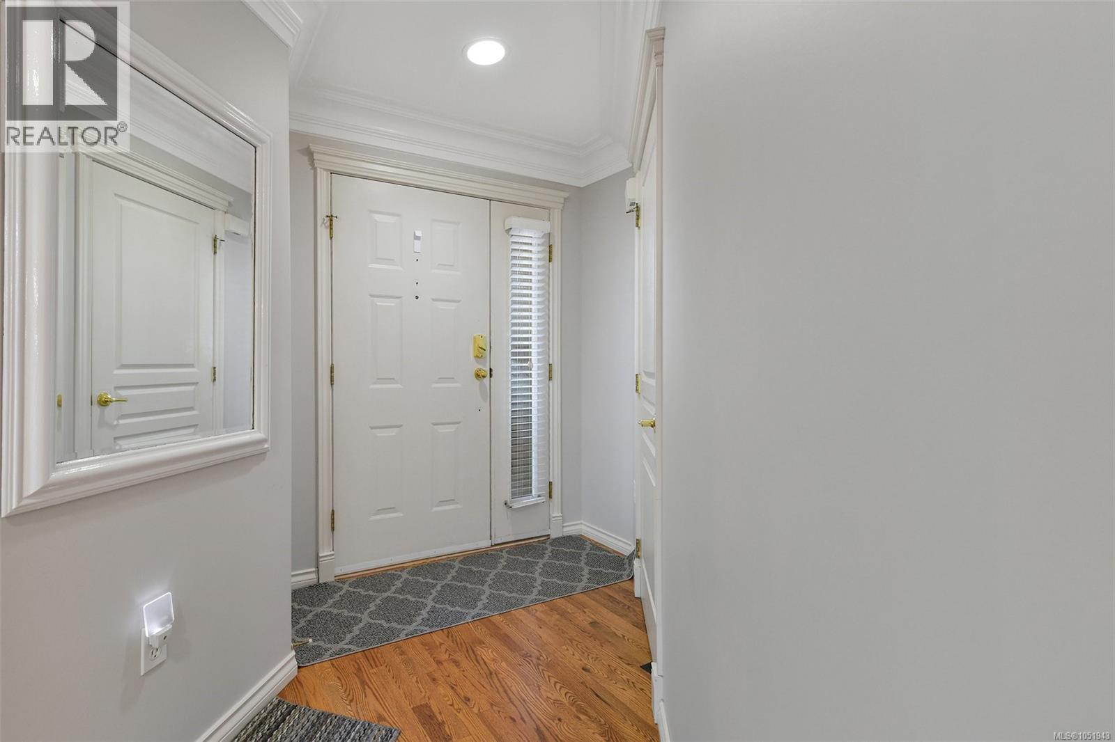 225 Kingston St Property Photo 21