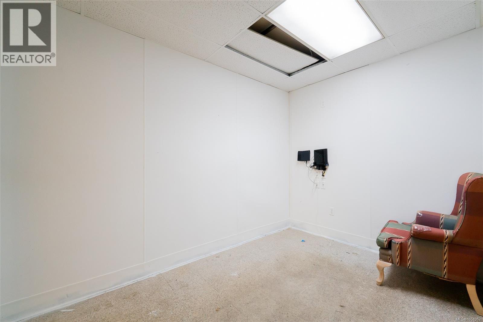 111 Terminal Ave Property Photo 10