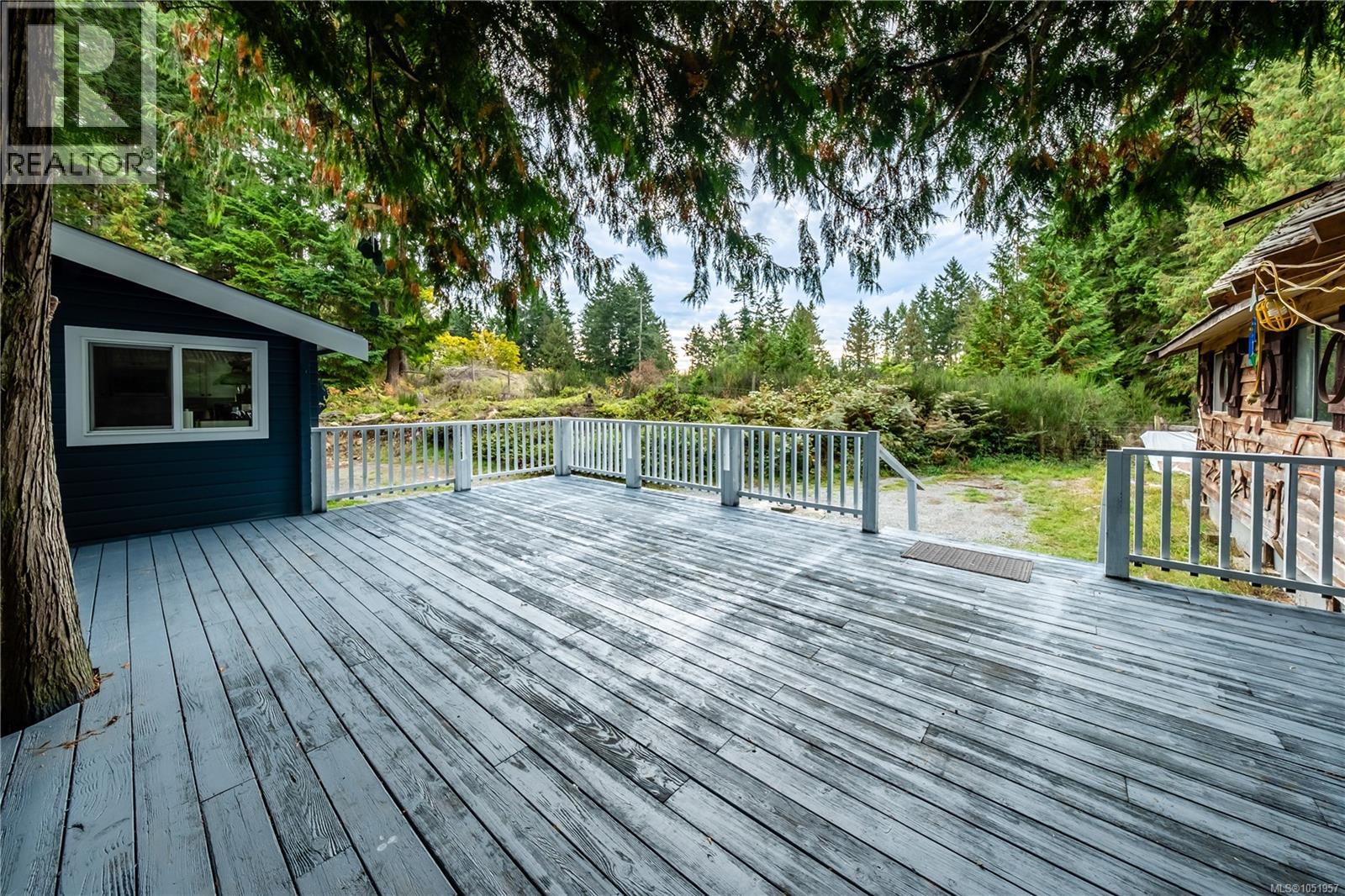 336 Hemlock Ave Property Photo 45