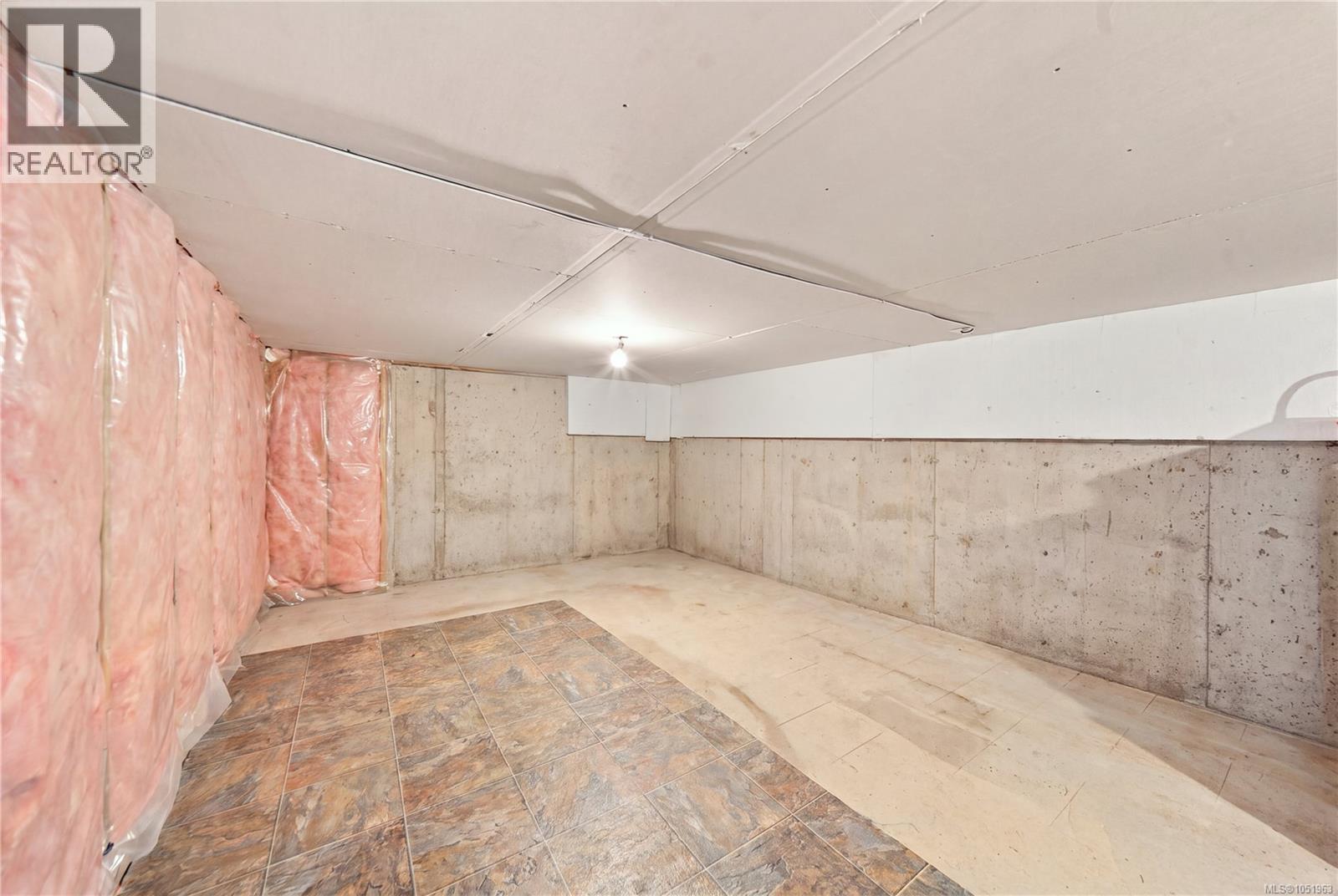 4820 Bridgewood Close Property Photo 49