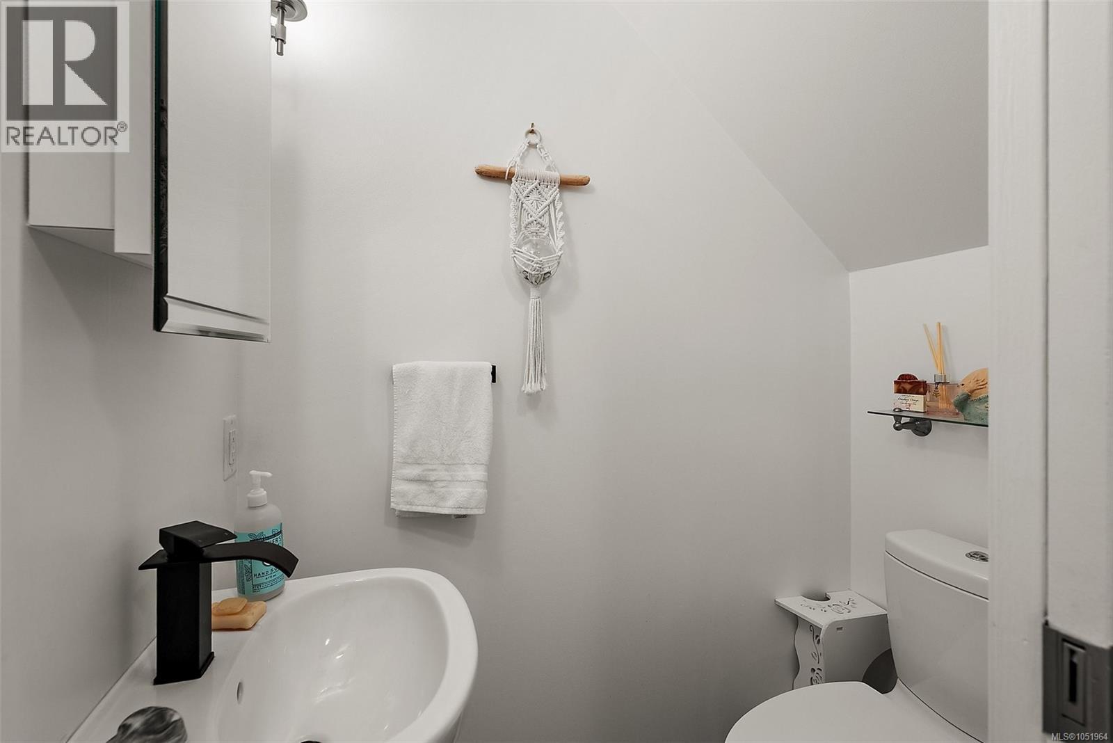 2253 Malaview Ave Property Photo 21