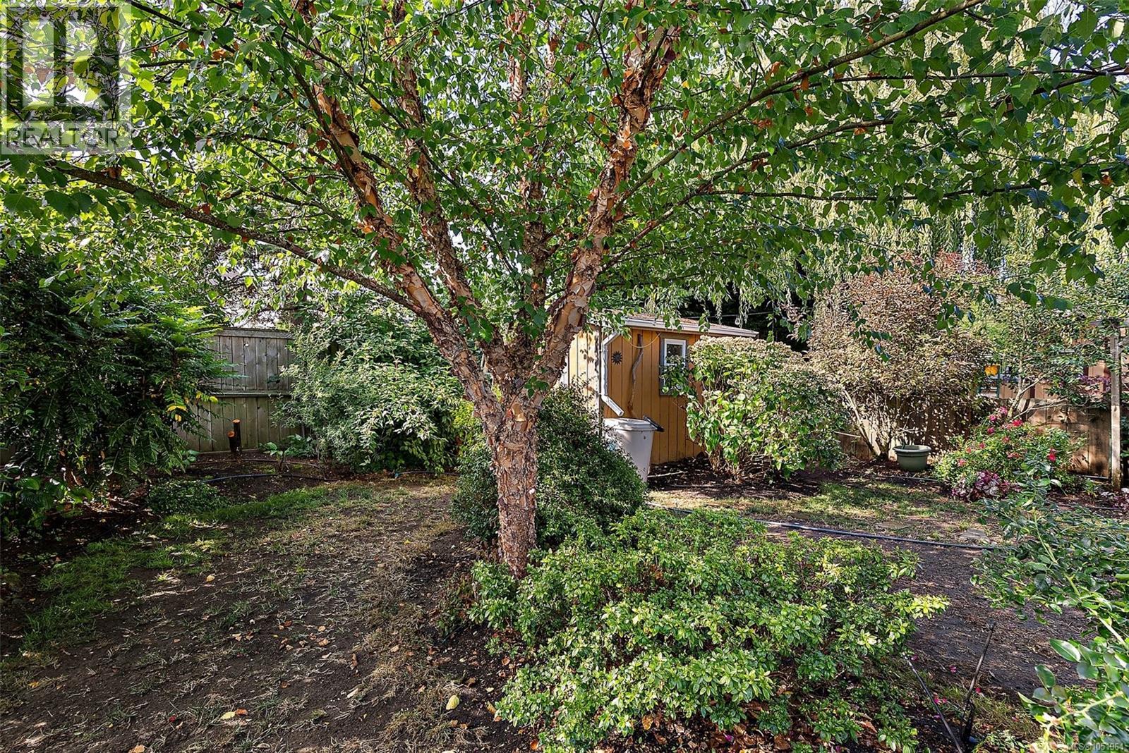 2253 Malaview Ave Property Photo 27