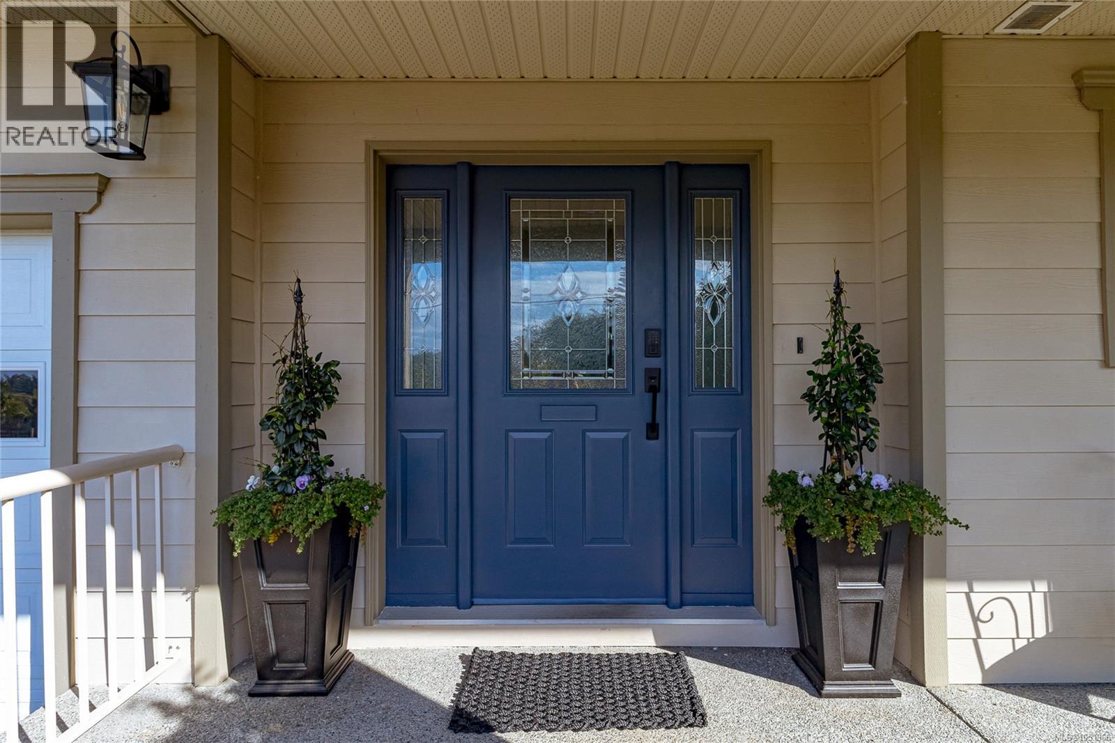 6309 Central Saanich Rd Property Photo 7