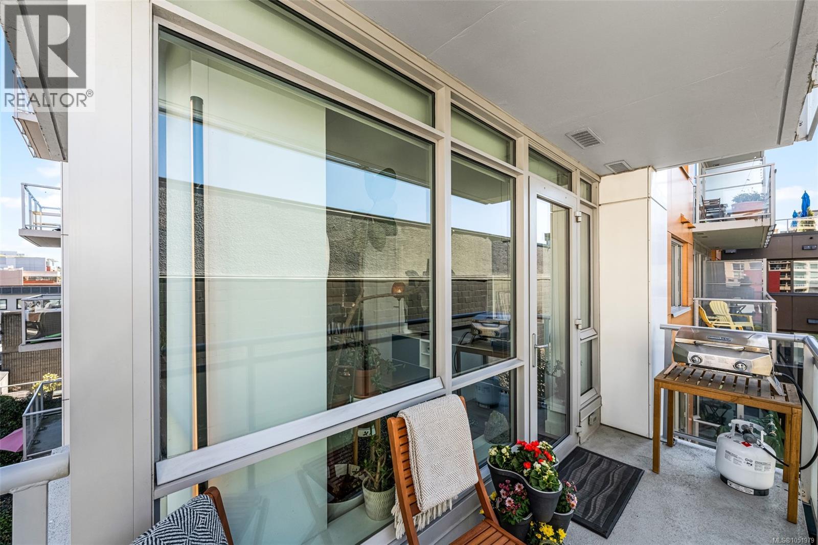 402 838 Broughton St Property Photo 16