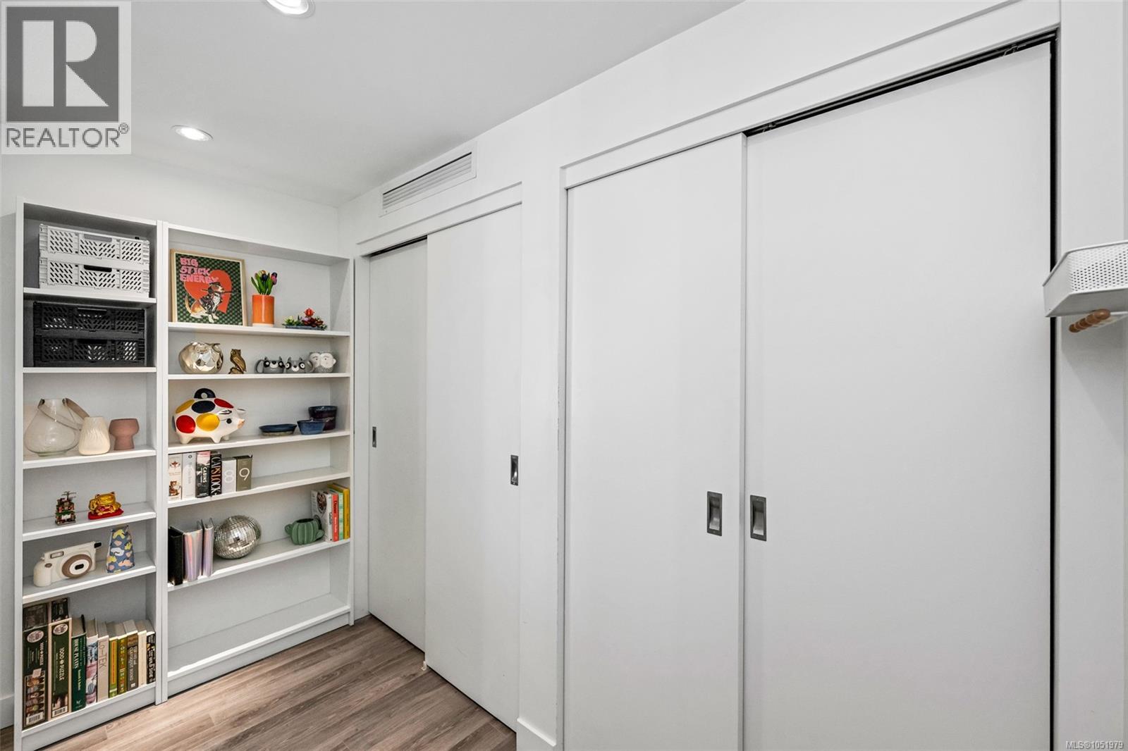 402 838 Broughton St Property Photo 25