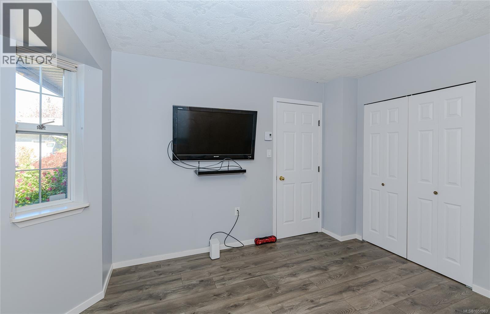 54 2070 Amelia Ave Property Photo 17