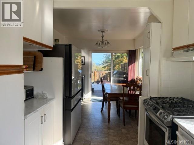 7725 Duval Ave Property Photo 3