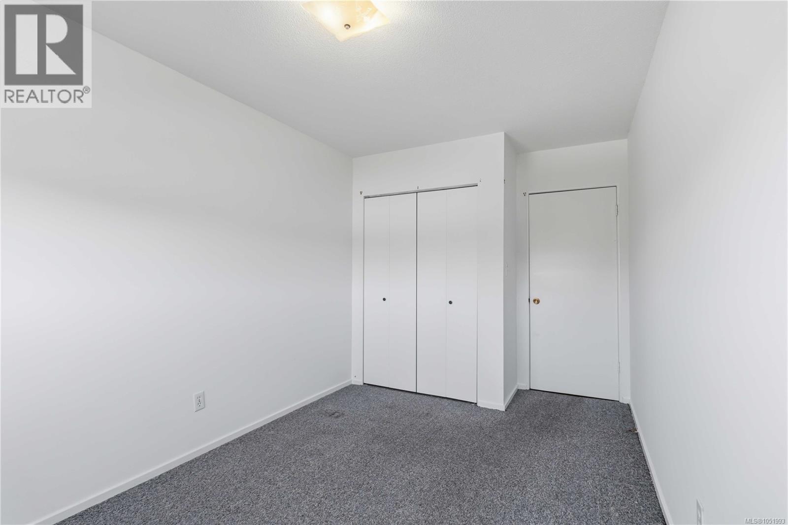 207 9560 Fifth St Property Photo 16