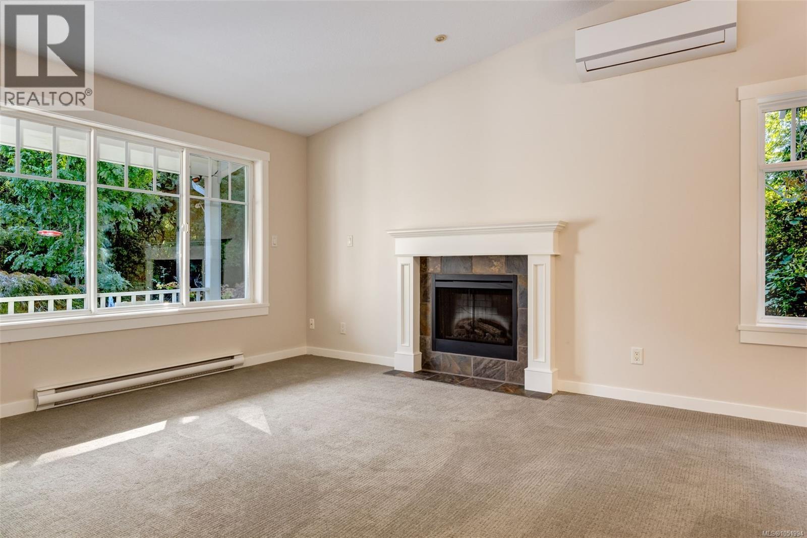 821 Park Ave Property Photo 8