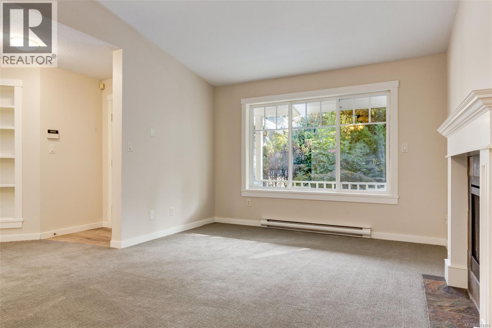 821 Park Ave Property Photo 10