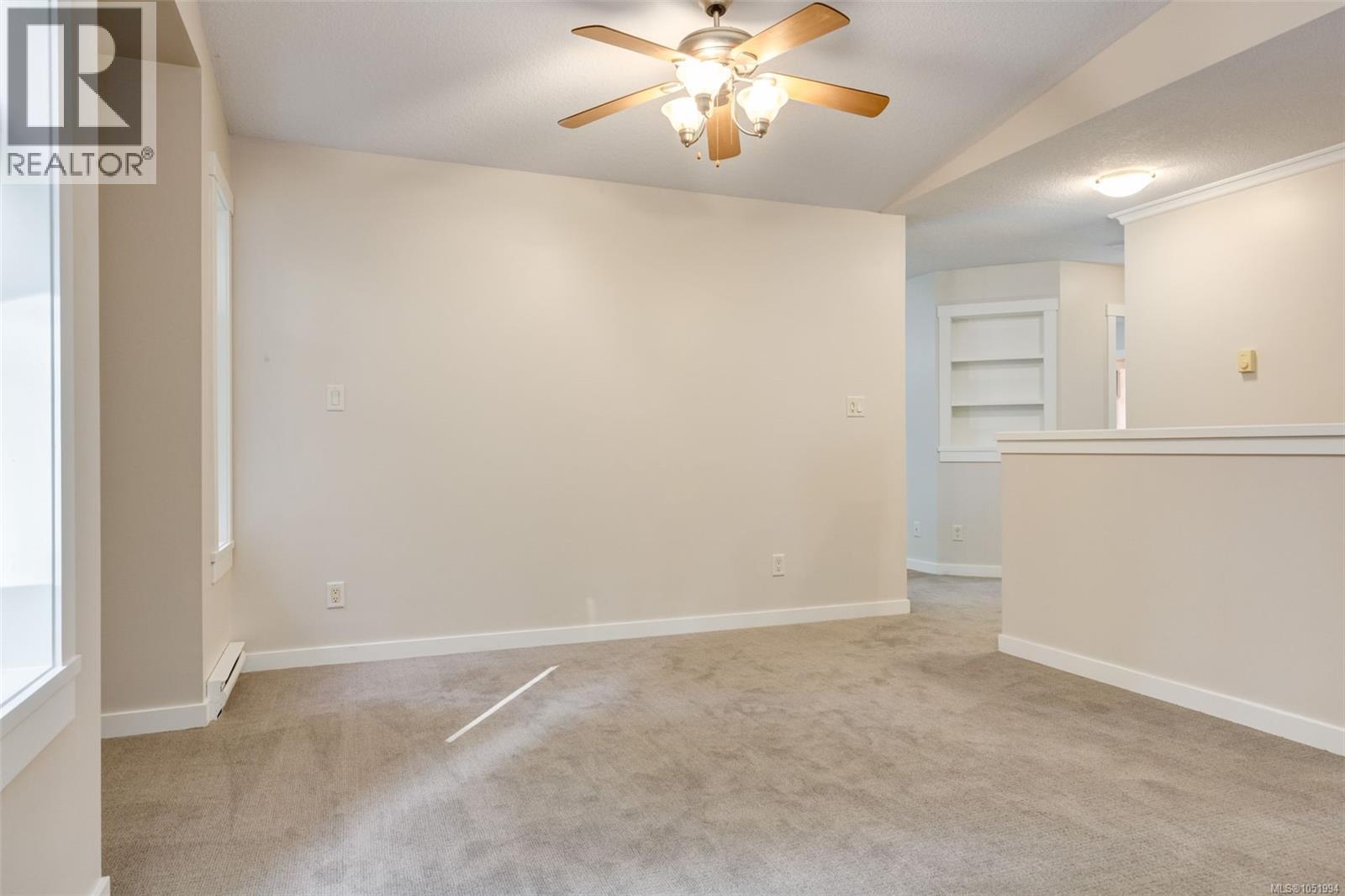 821 Park Ave Property Photo 12