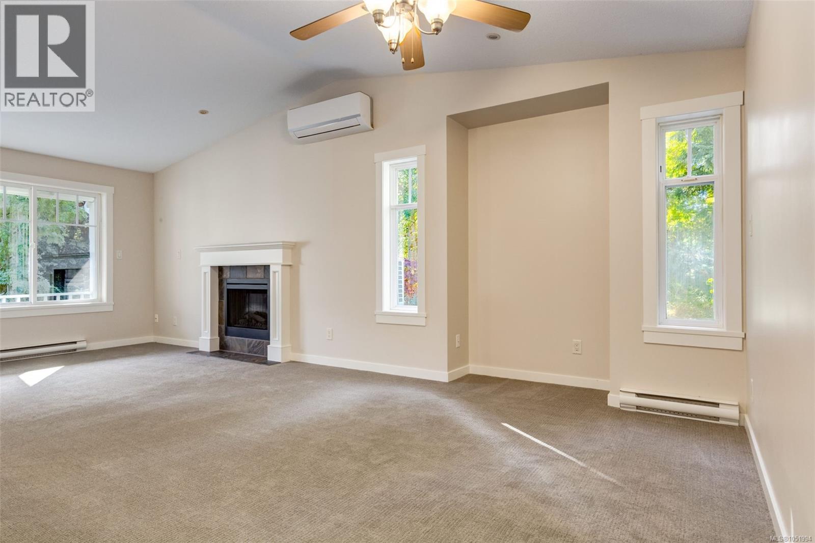 821 Park Ave Property Photo 16