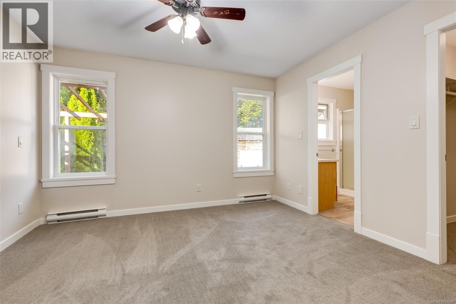 821 Park Ave Property Photo 23