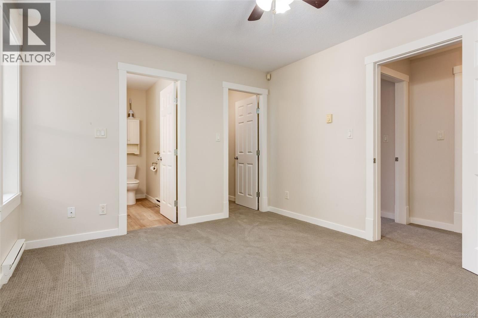 821 Park Ave Property Photo 25