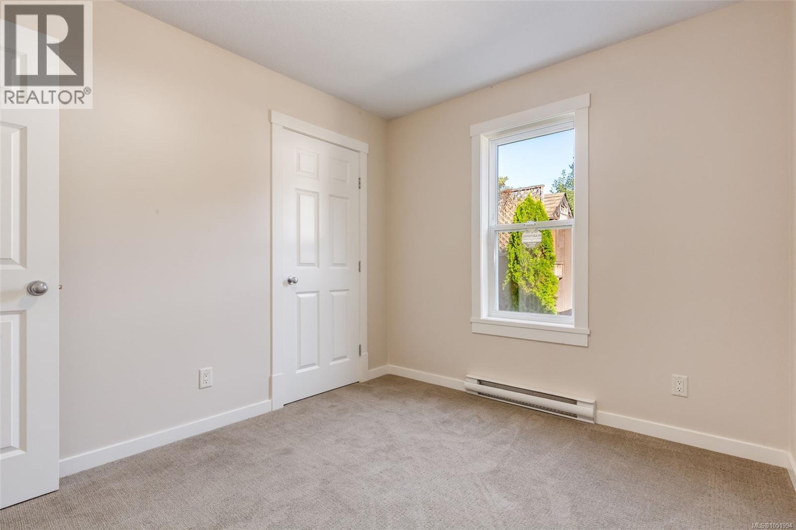 821 Park Ave Property Photo 35