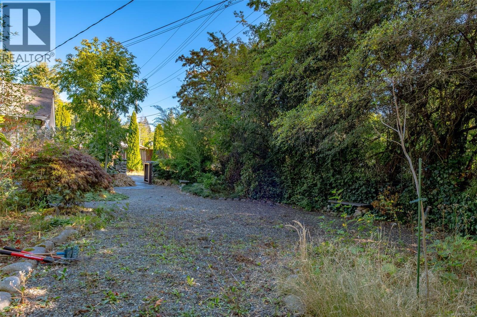821 Park Ave Property Photo 47