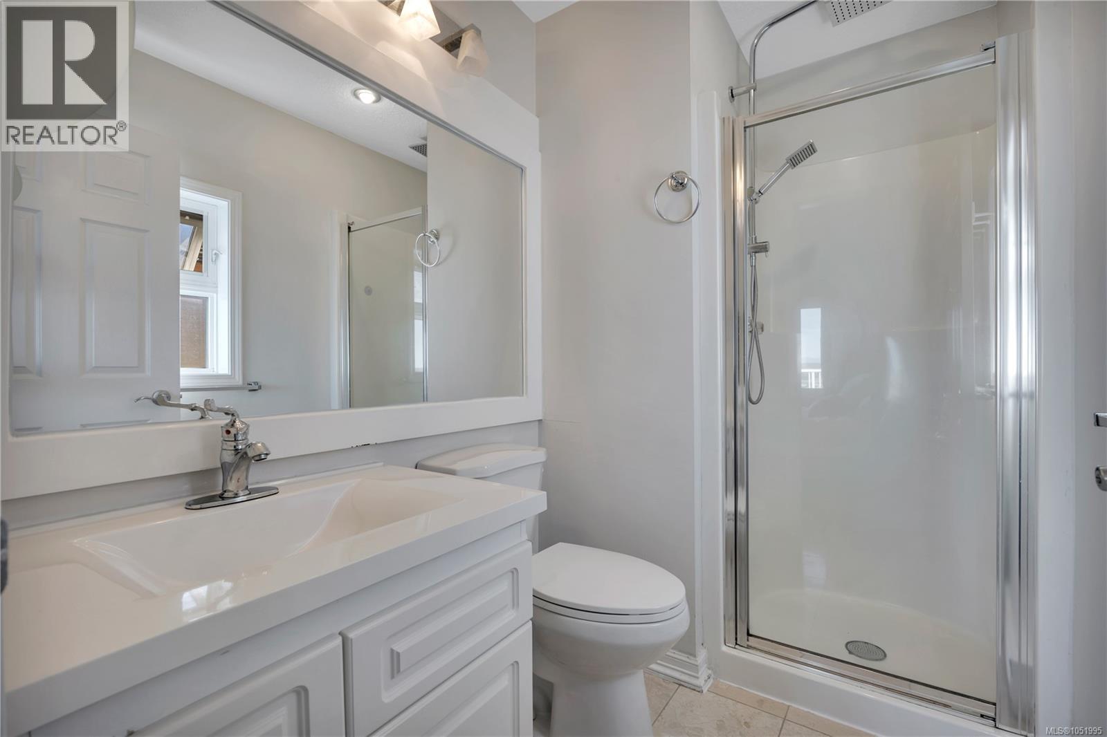 2145 Woodthrush Pl Property Photo 28