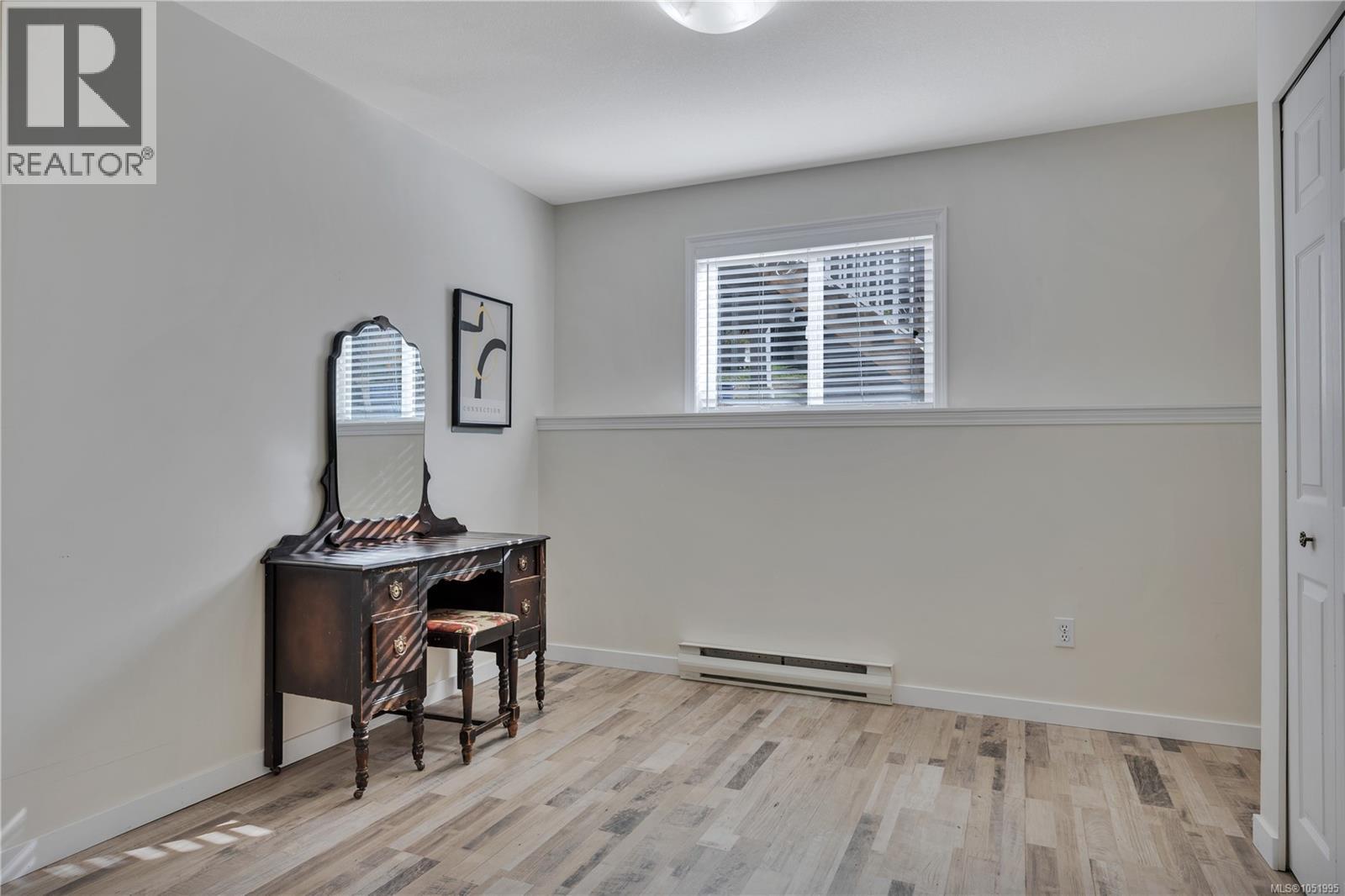 2145 Woodthrush Pl Property Photo 42