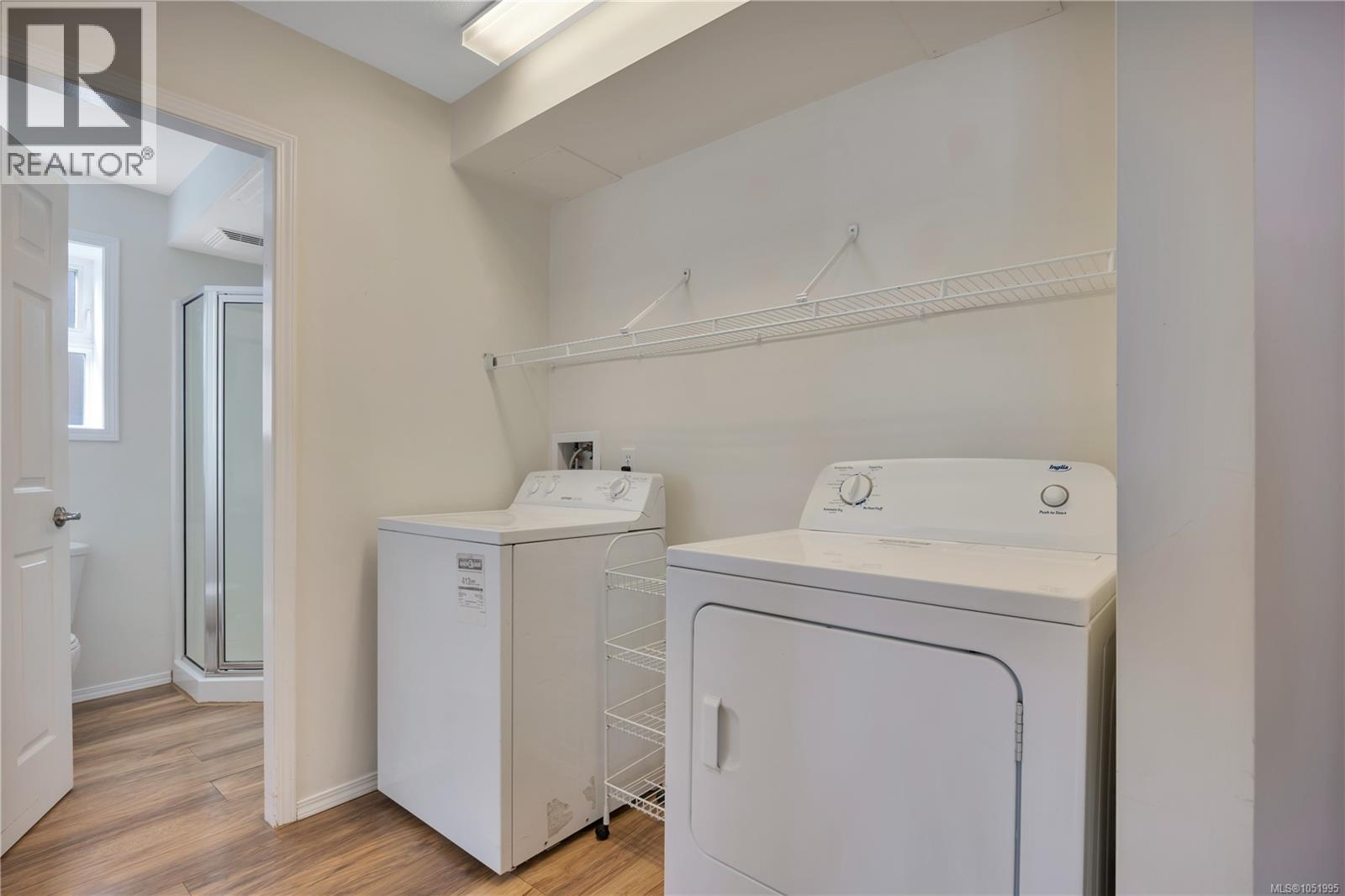 2145 Woodthrush Pl Property Photo 44