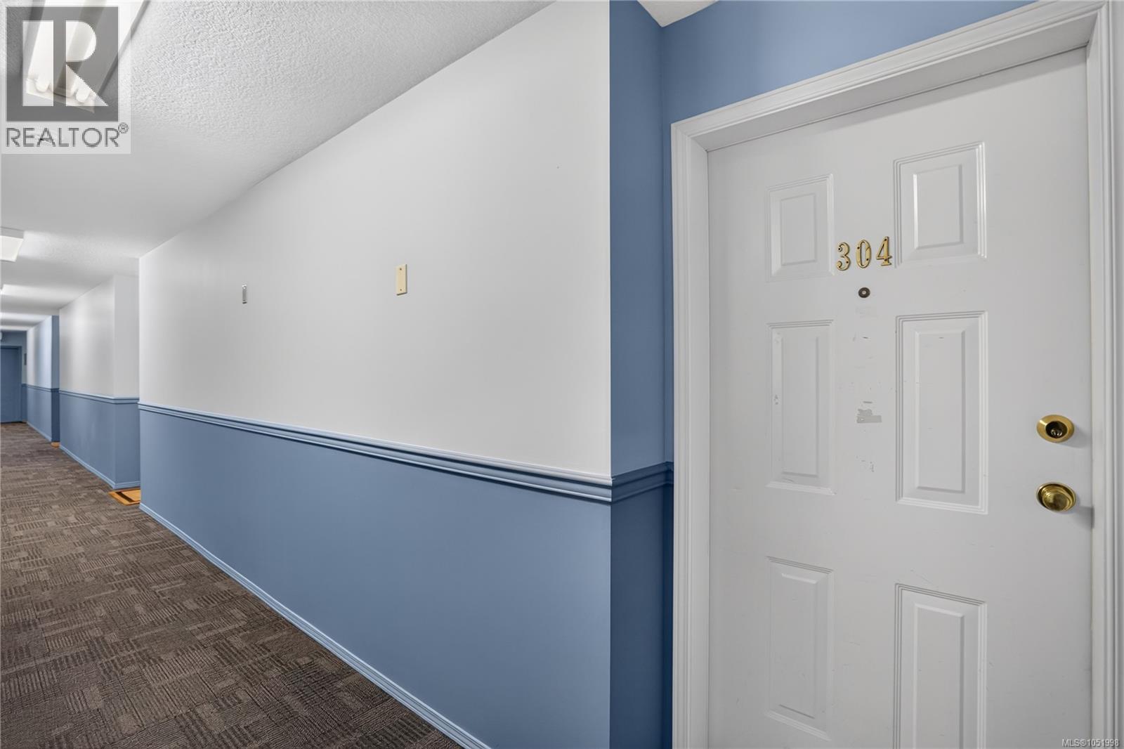 304 5170 Angus St Property Photo 4
