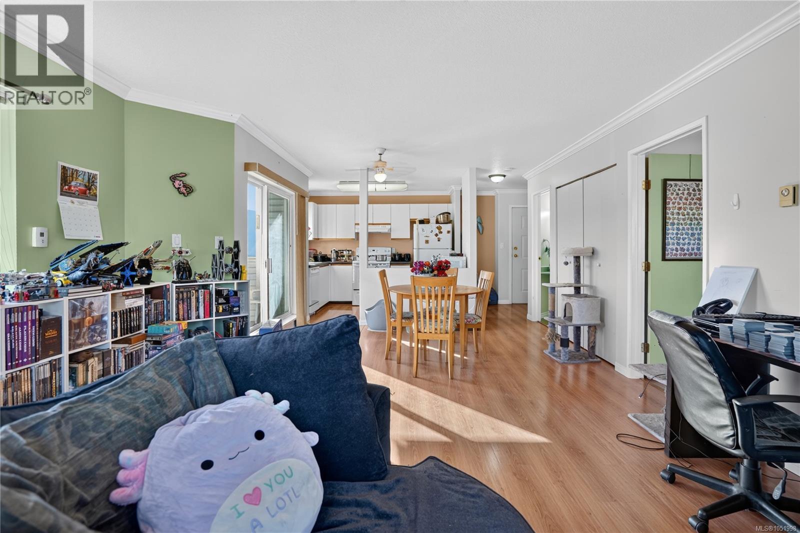 304 5170 Angus St Property Photo 17
