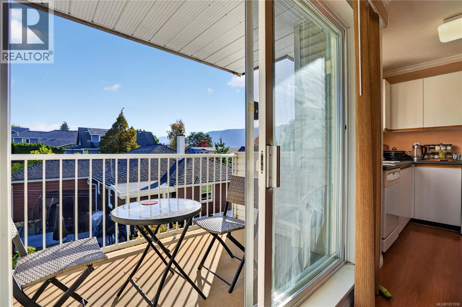 304 5170 Angus St Property Photo 20