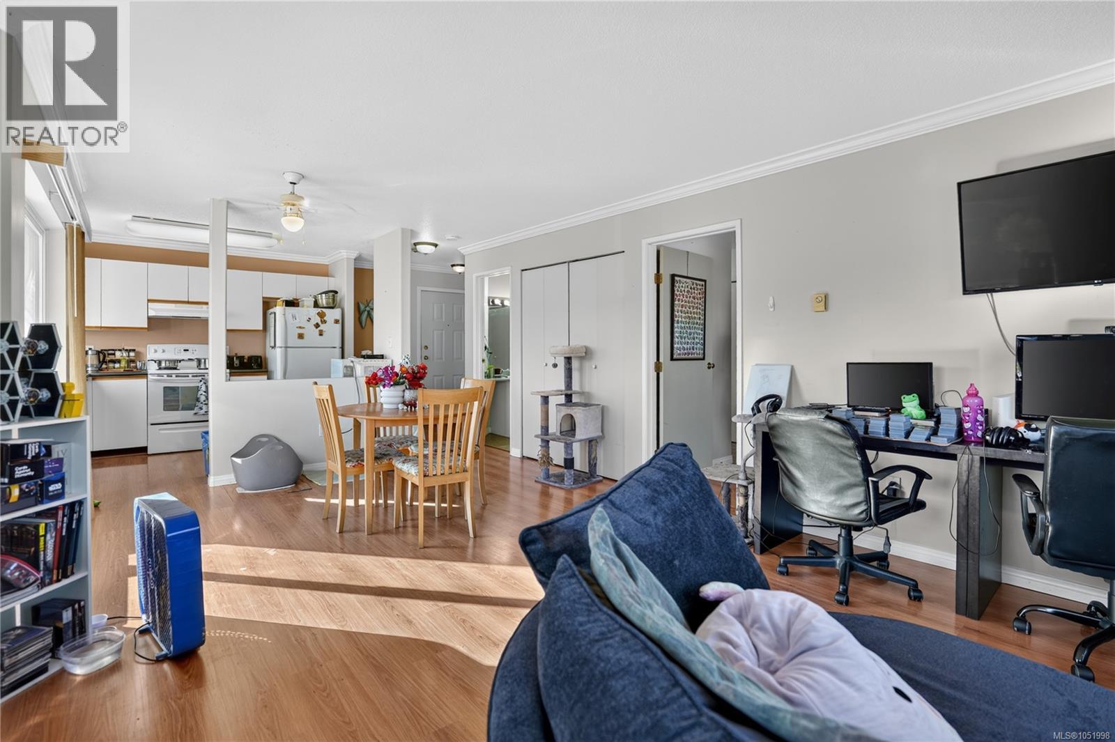 304 5170 Angus St Property Photo 26