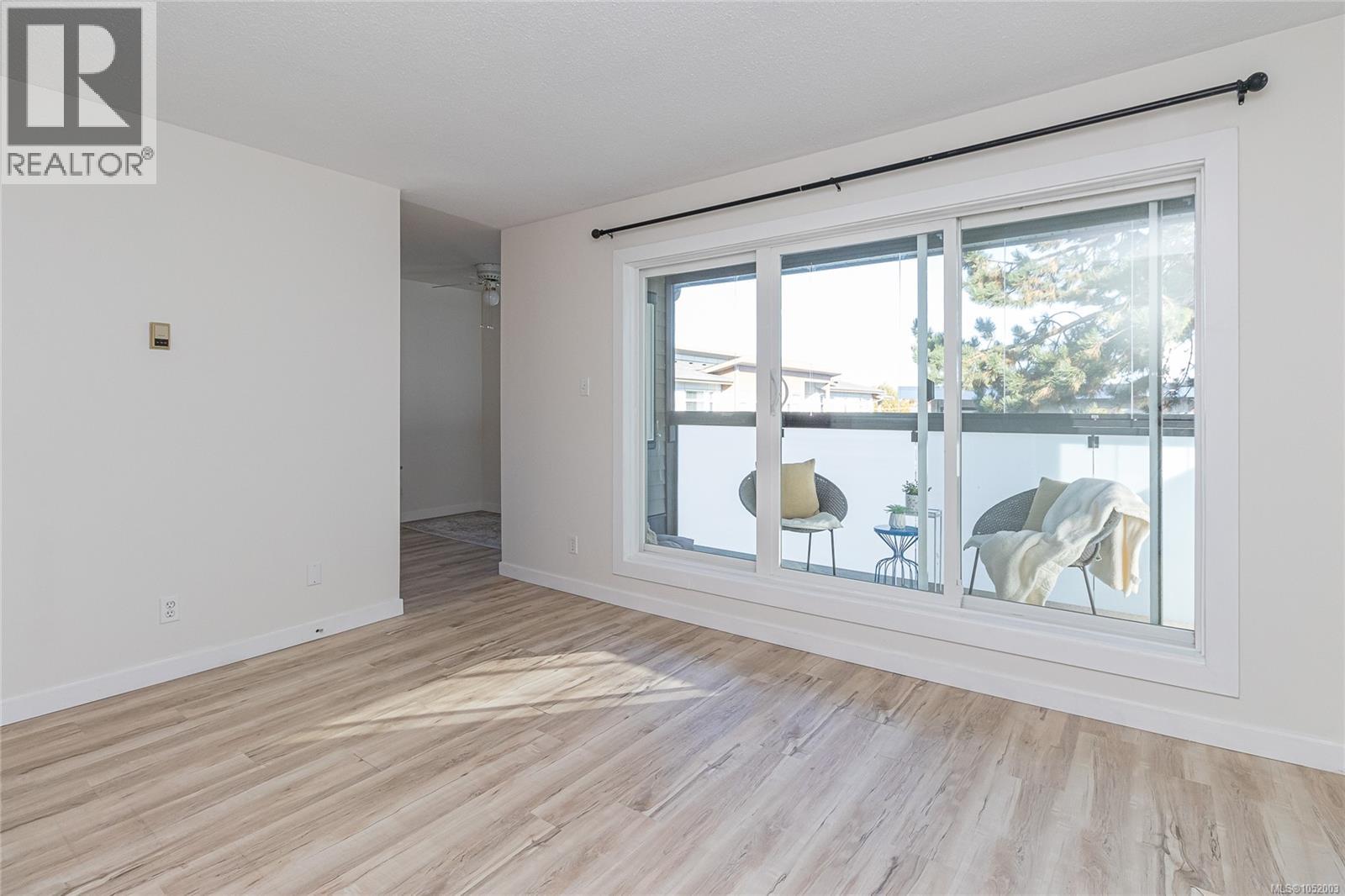 411 1619 Morrison St Property Photo 12