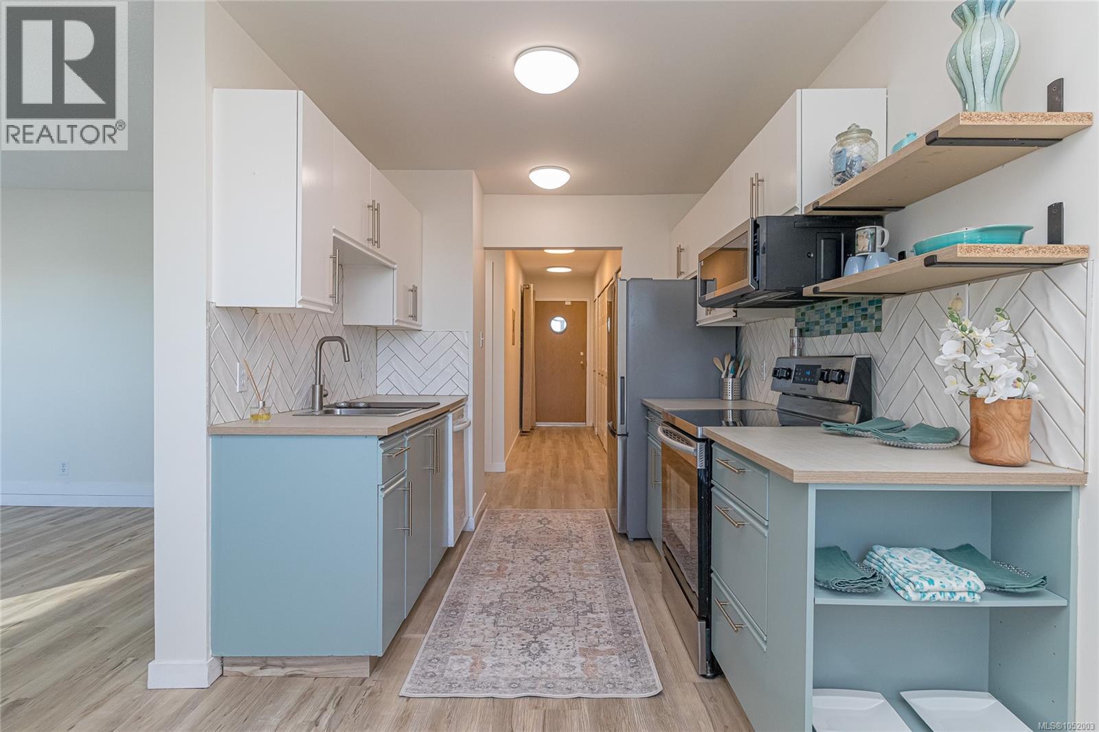 411 1619 Morrison St Property Photo 17