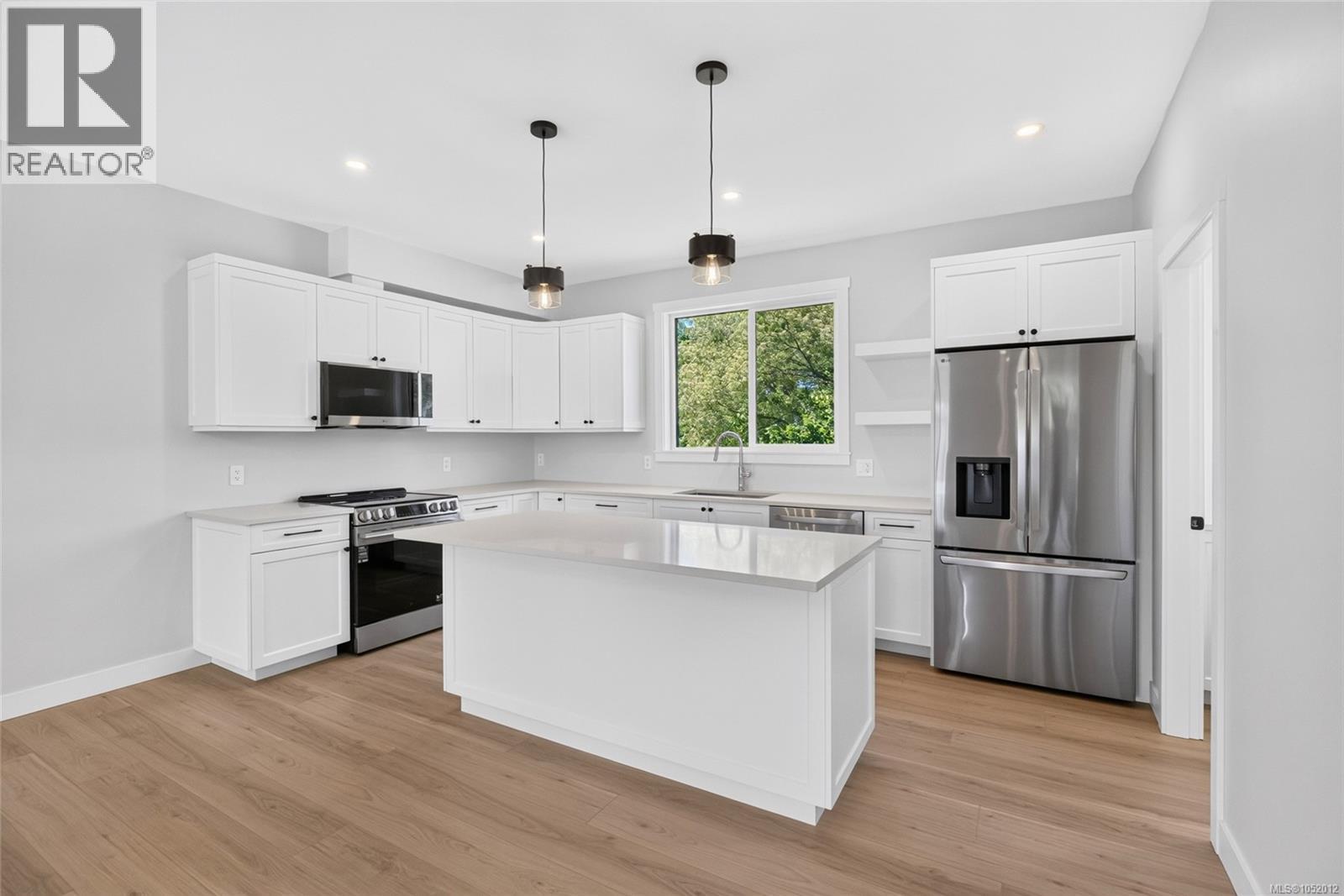 2022b Galerno Rd Property Photo 10