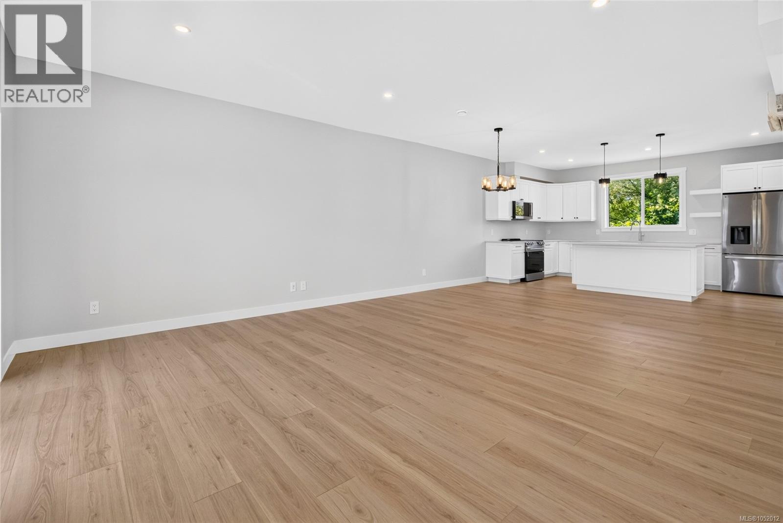 2022b Galerno Rd Property Photo 17