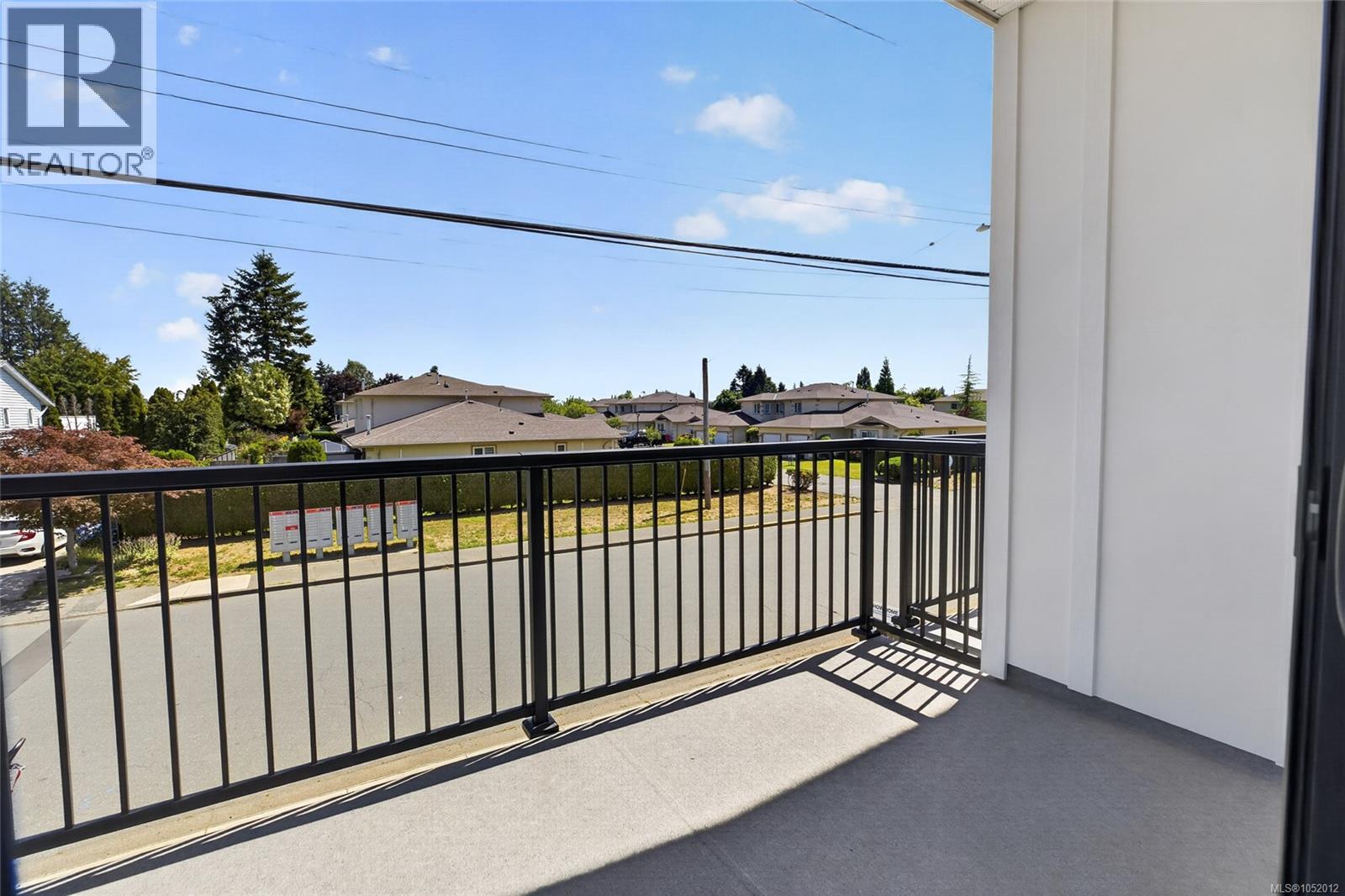 2022b Galerno Rd Property Photo 24