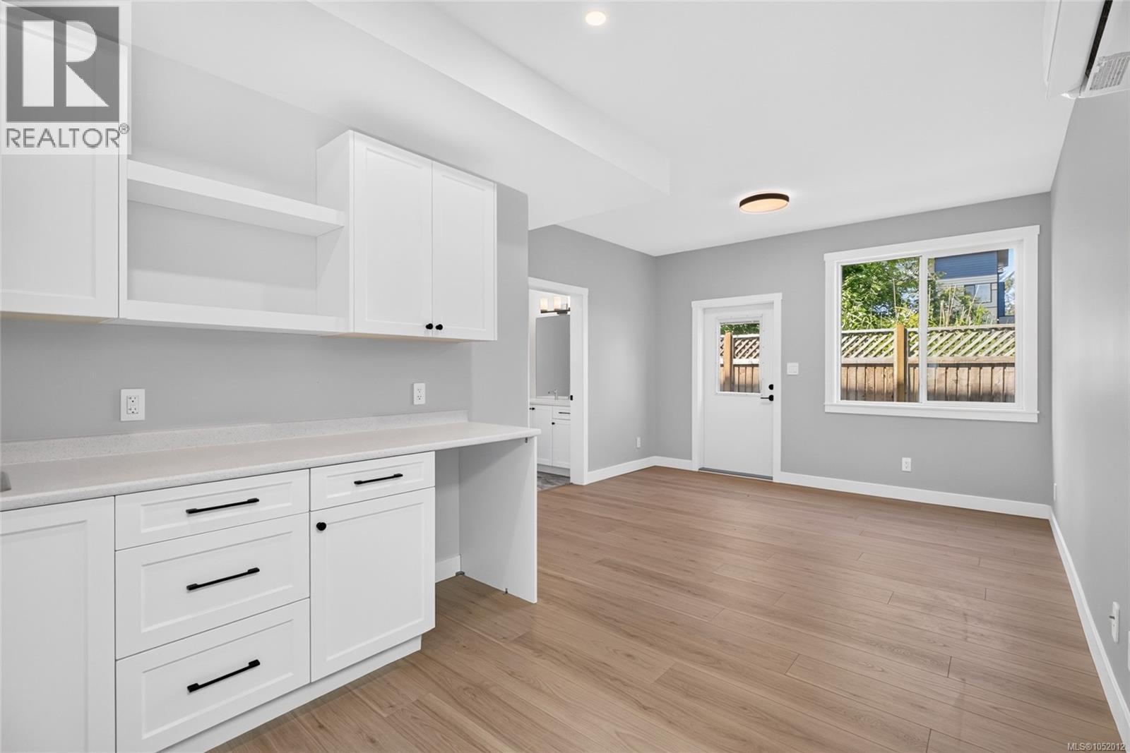 2022b Galerno Rd Property Photo 41