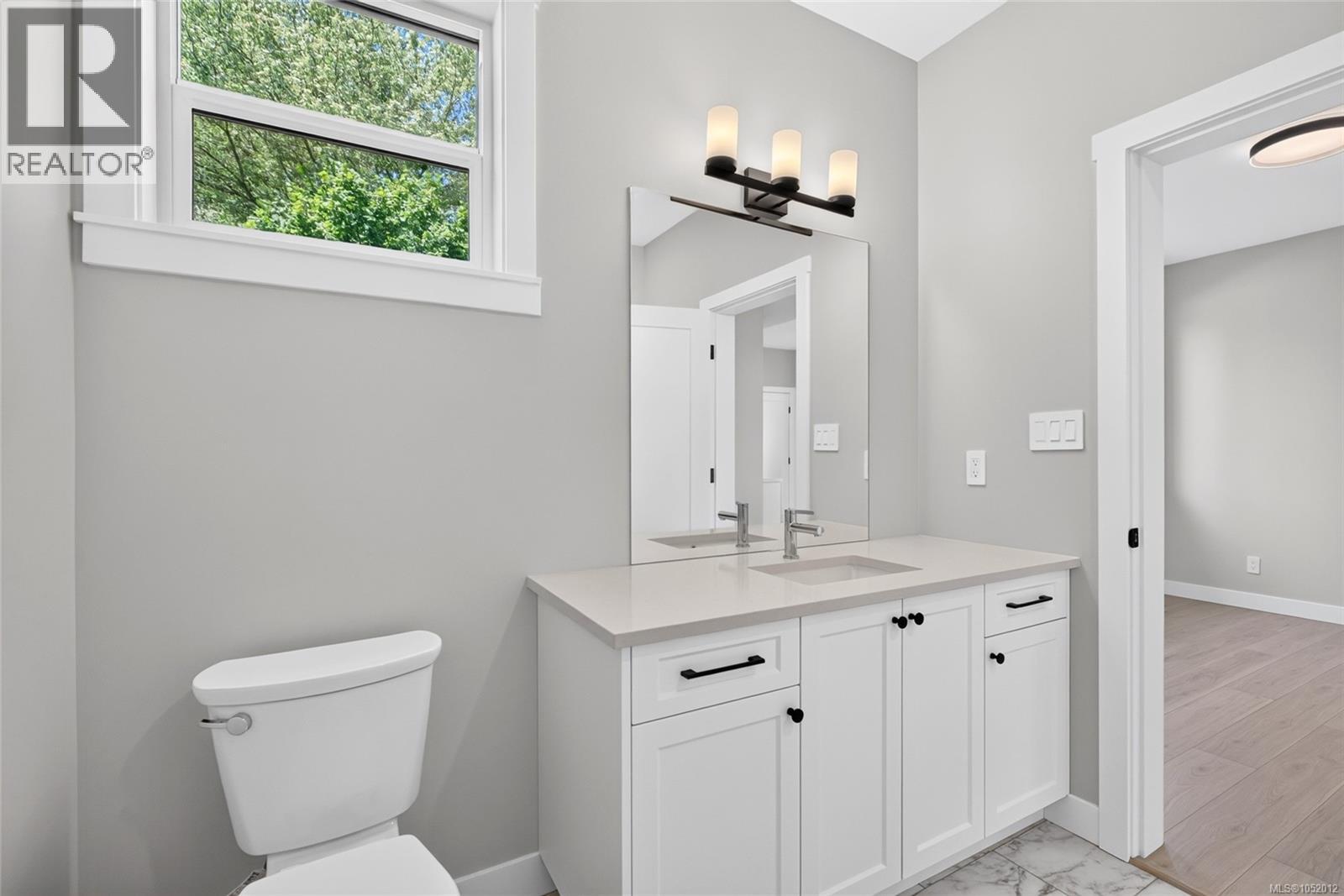 2022b Galerno Rd Property Photo 46