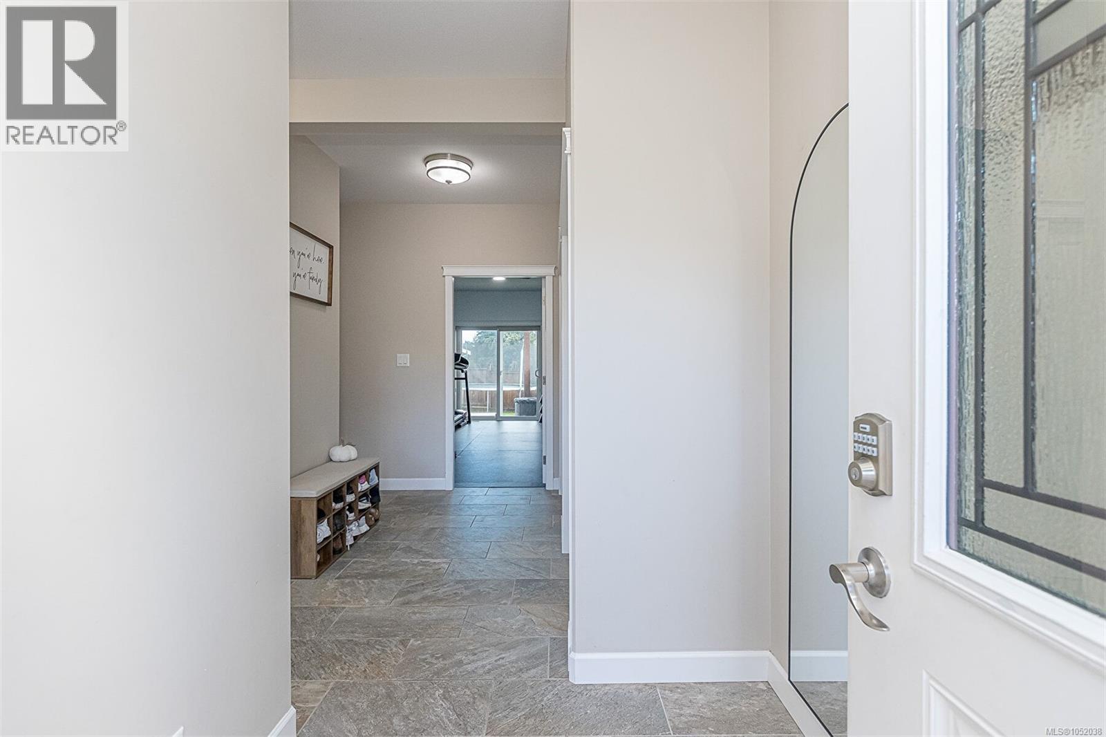 1725 Harambe Way Property Photo 4