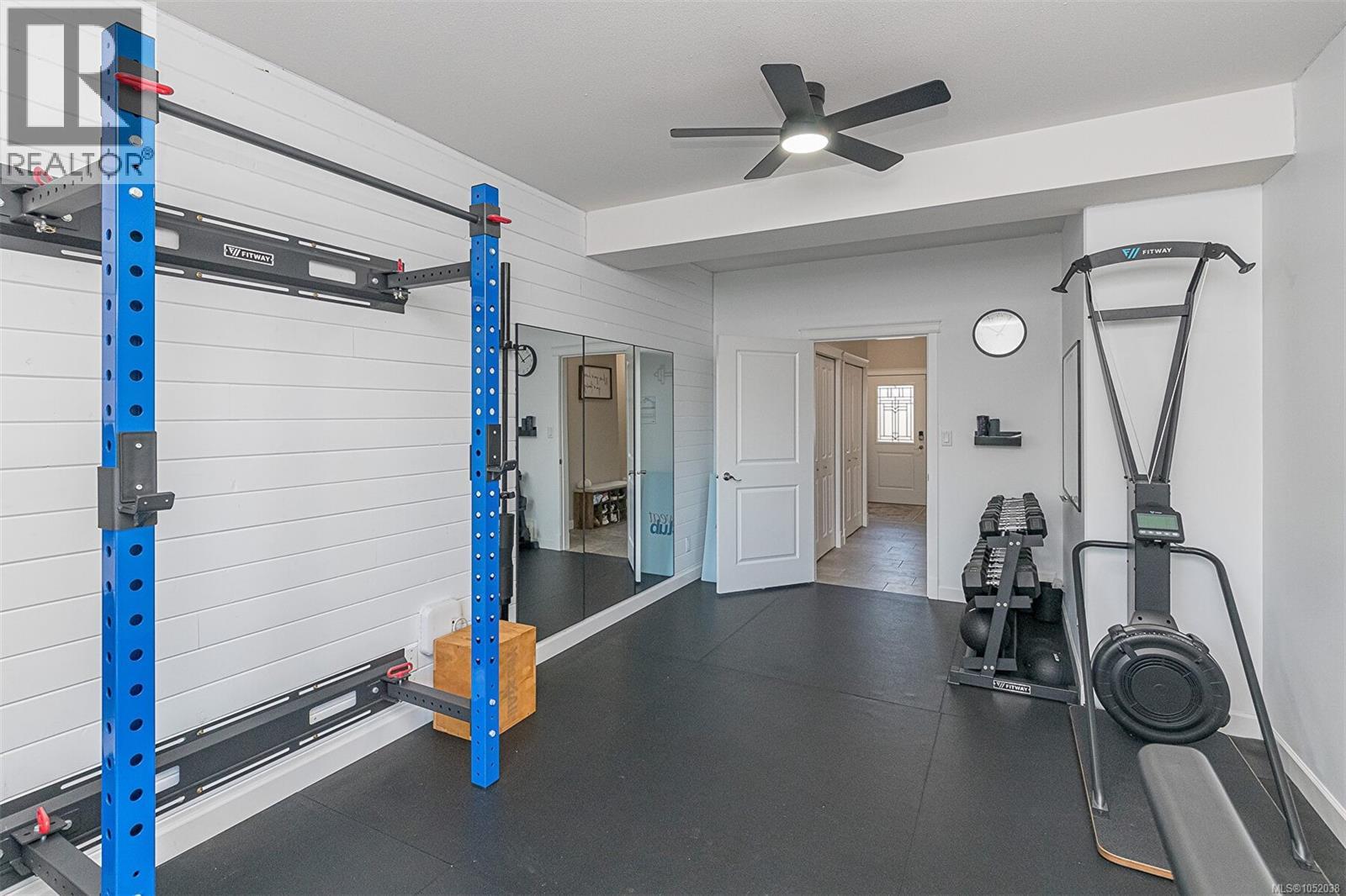 1725 Harambe Way Property Photo 33