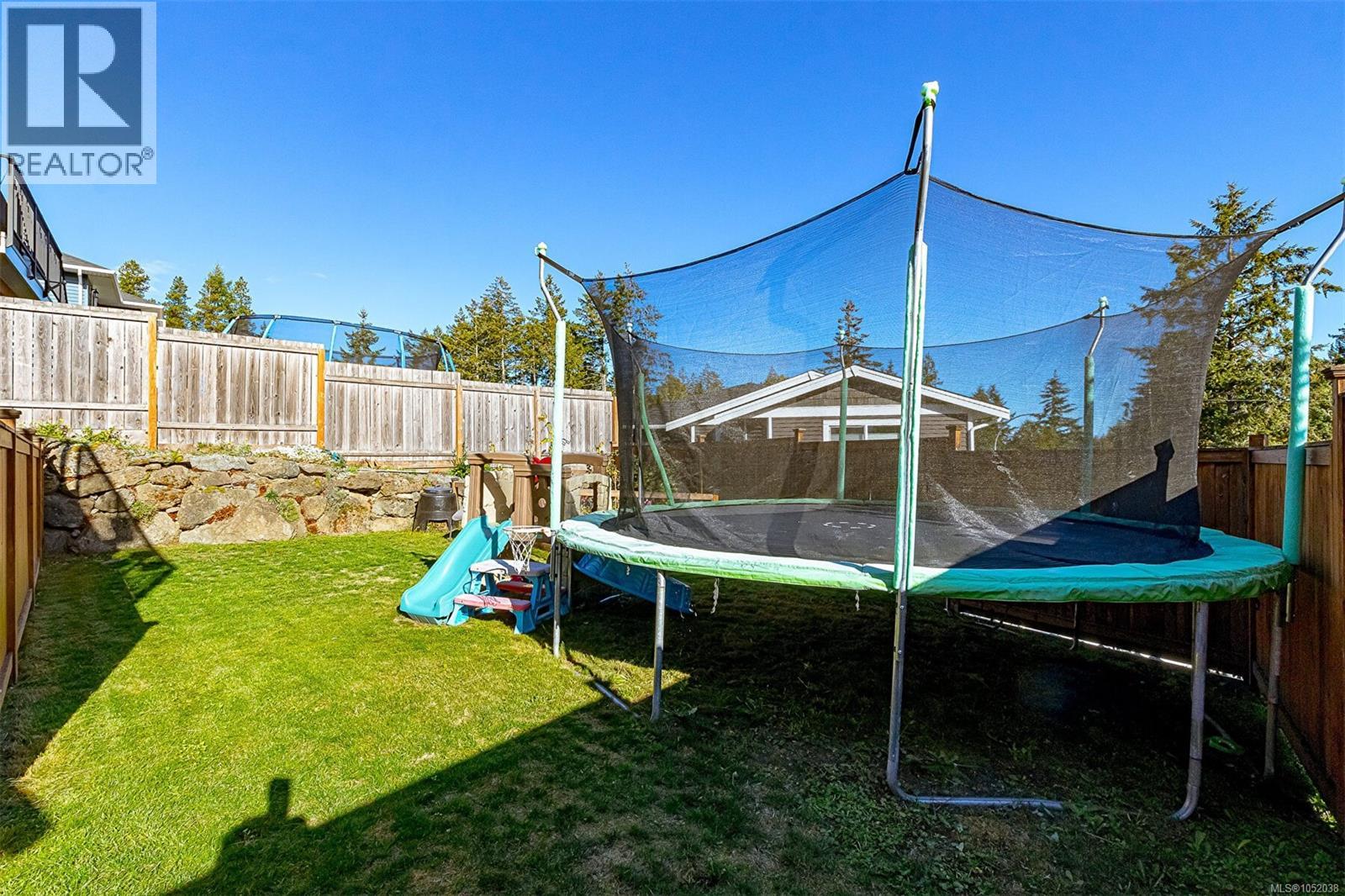1725 Harambe Way Property Photo 44
