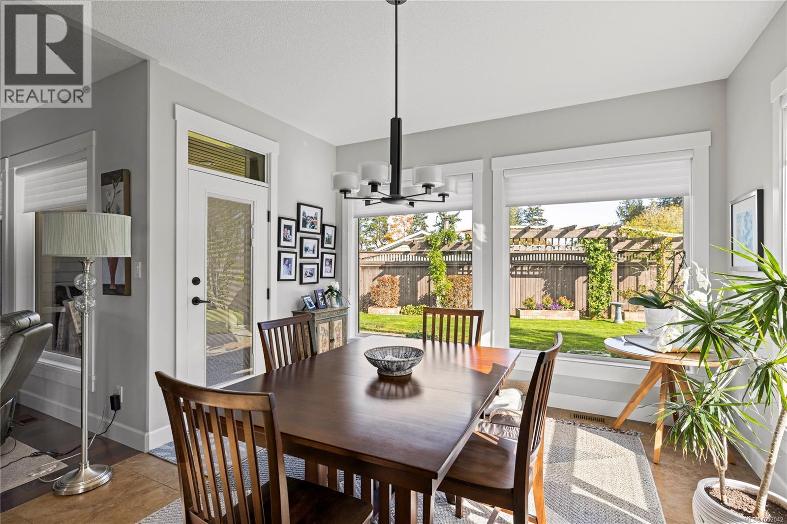 688 Lowry's Rd Property Photo 12