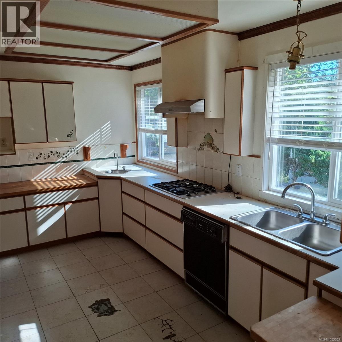 3430 Hammond Bay Rd Property Photo 12
