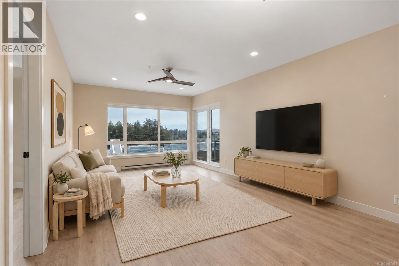 406 1311 Lakepoint Way Property Photo 10