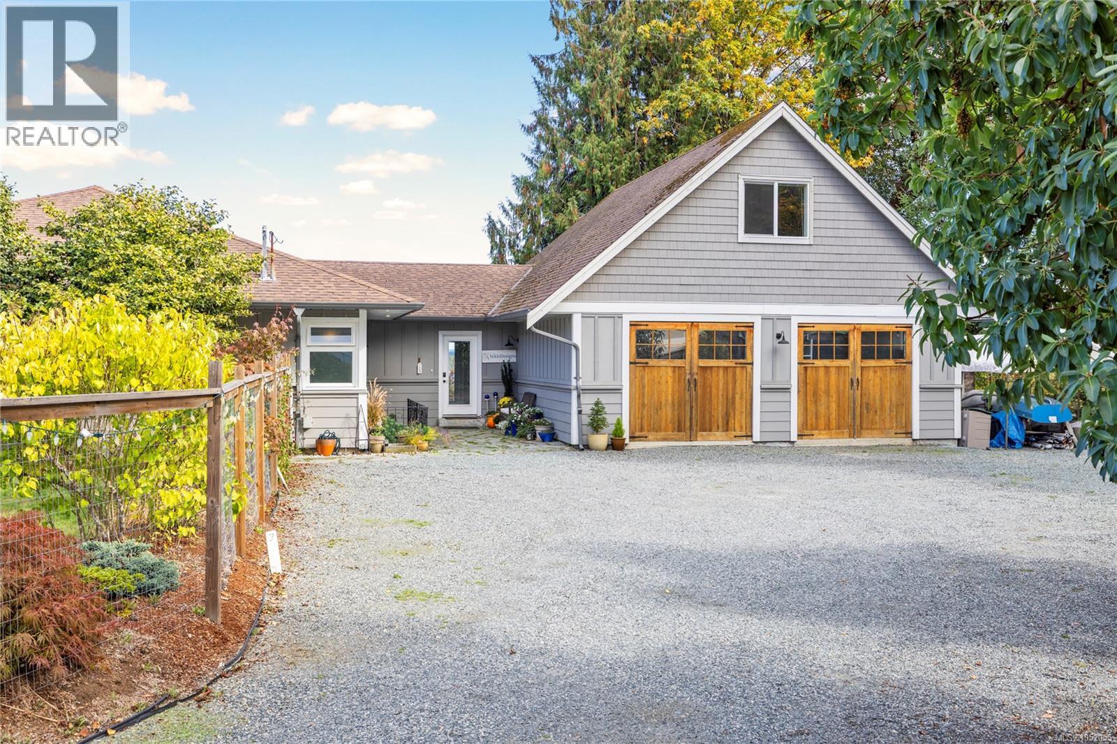 117 Clarke Rd Property Photo 3