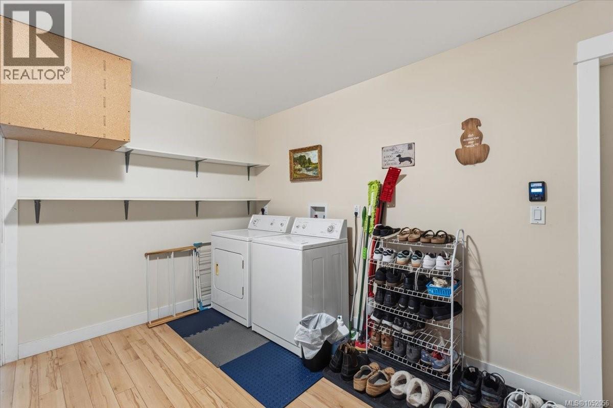 558 Johnstone Rd Property Photo 32