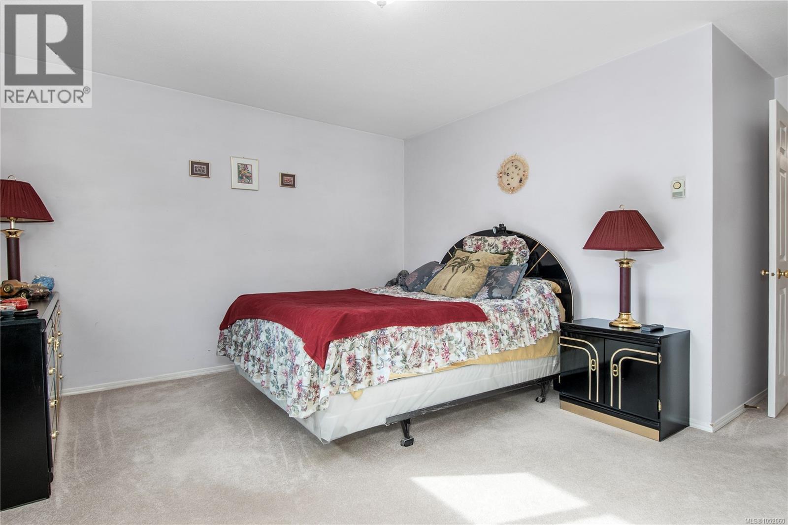 1667 Meadowbrook Dr Property Photo 19