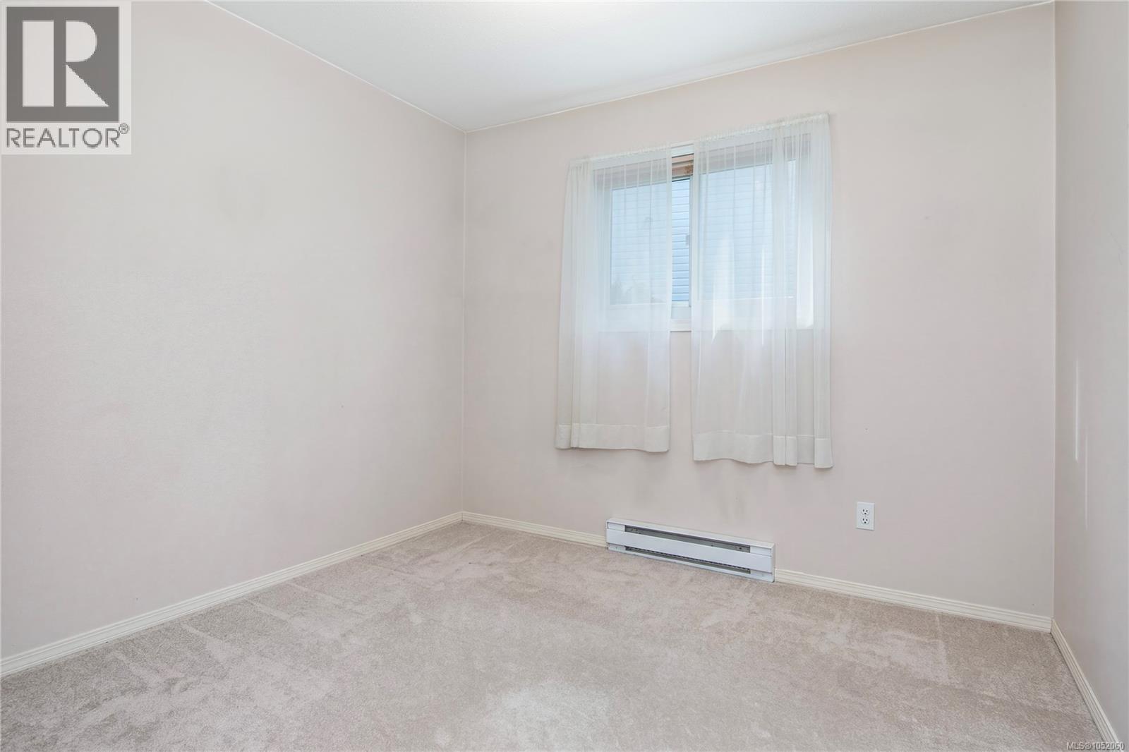 1667 Meadowbrook Dr Property Photo 26